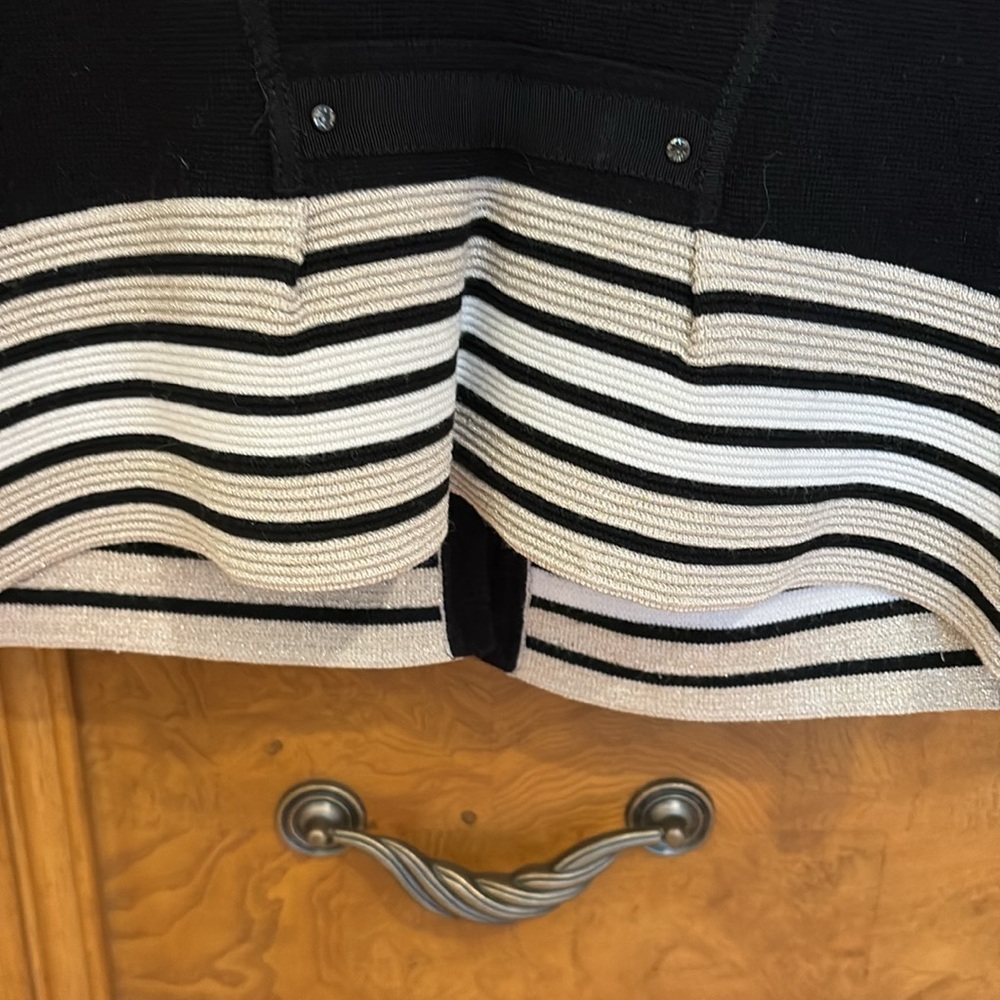 Super cute WHBM cardigan - Picture 6 of 6